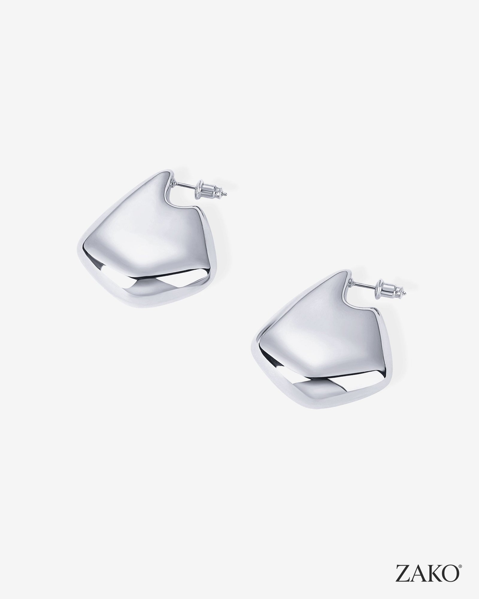 Solene Fin Earrings - Image 6