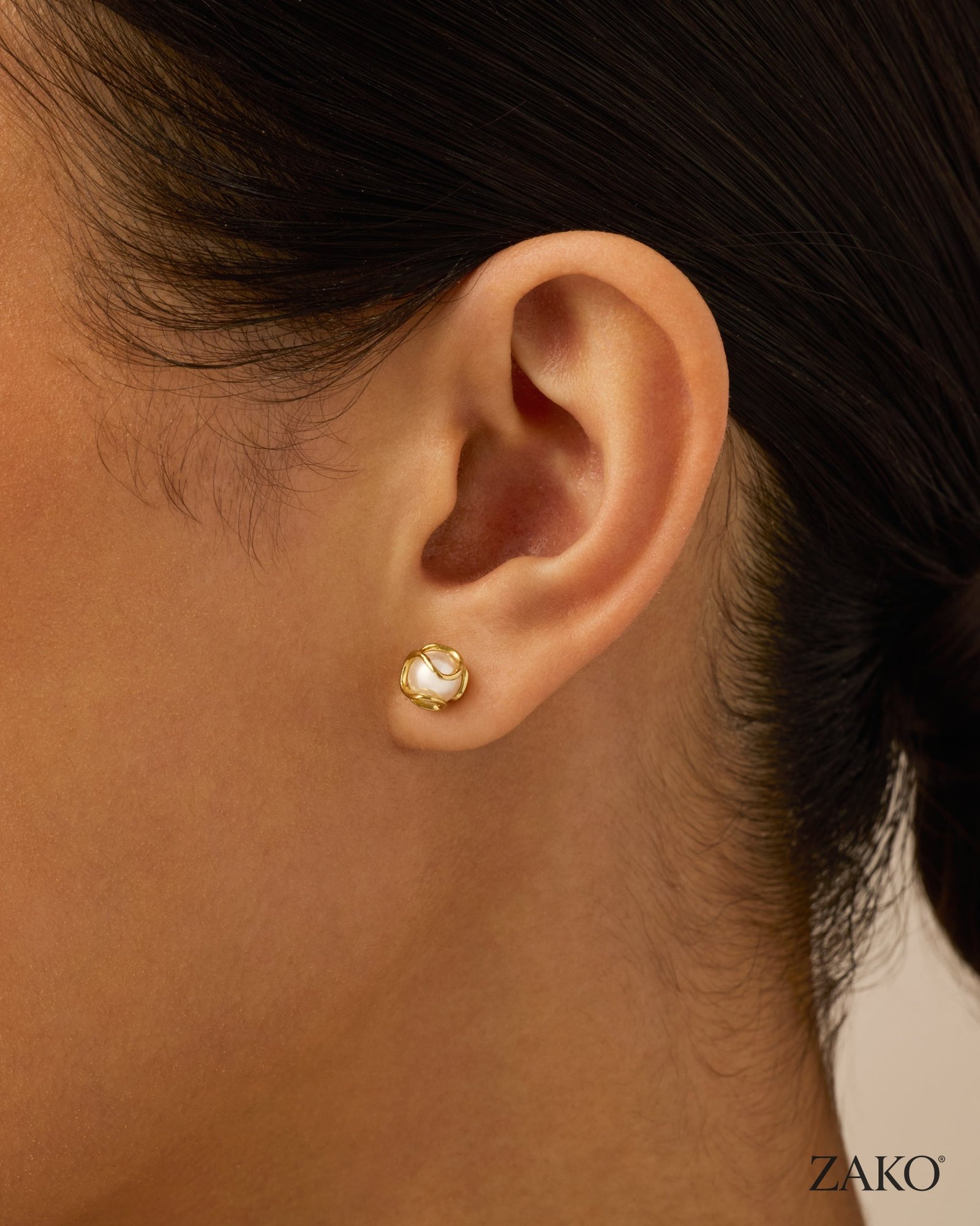 Maren Pearl Studs - Image 3
