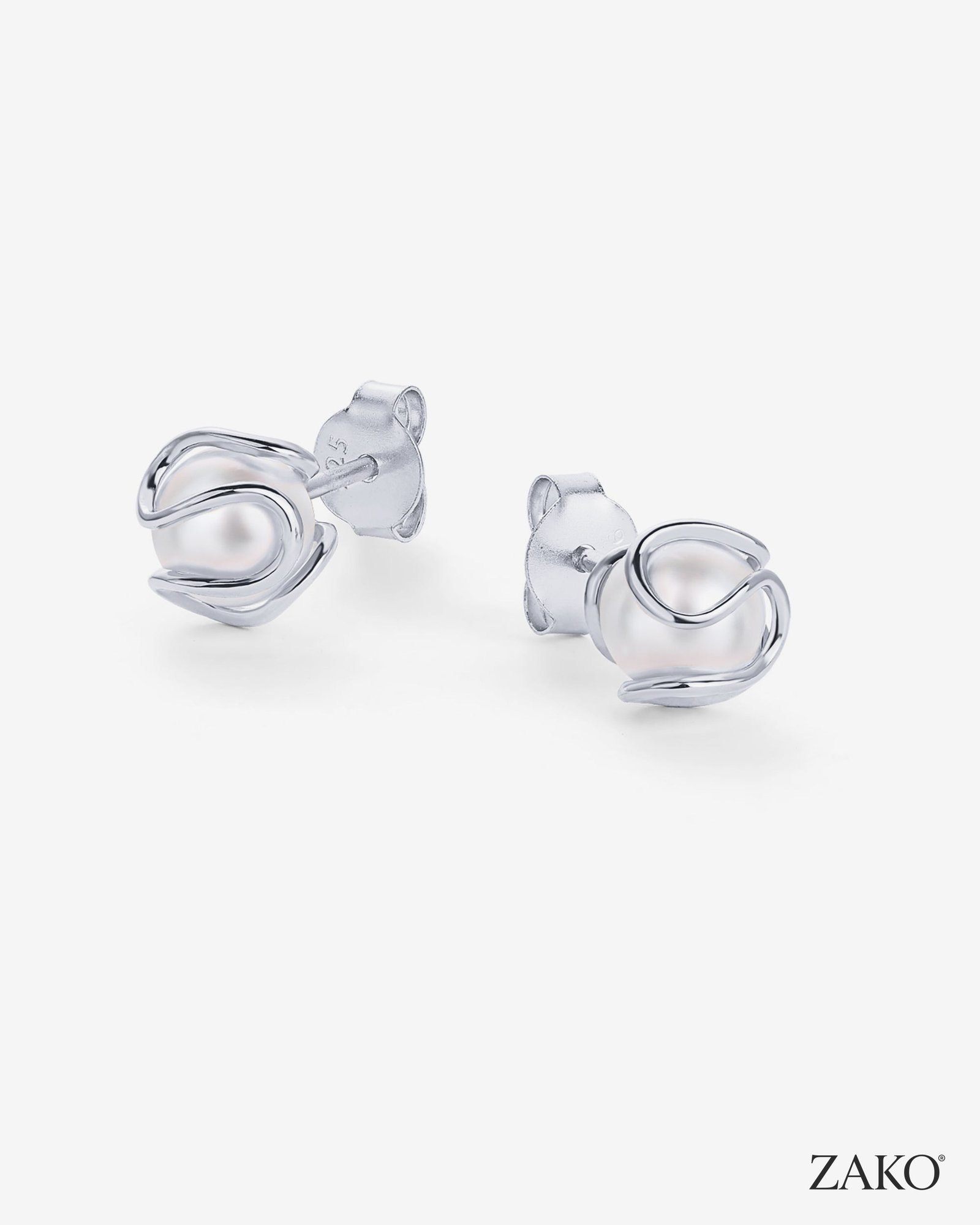 Maren Pearl Studs - Image 2