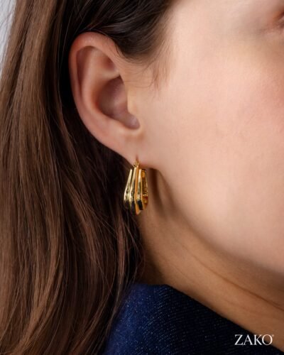 Maeve Triangle Hoops