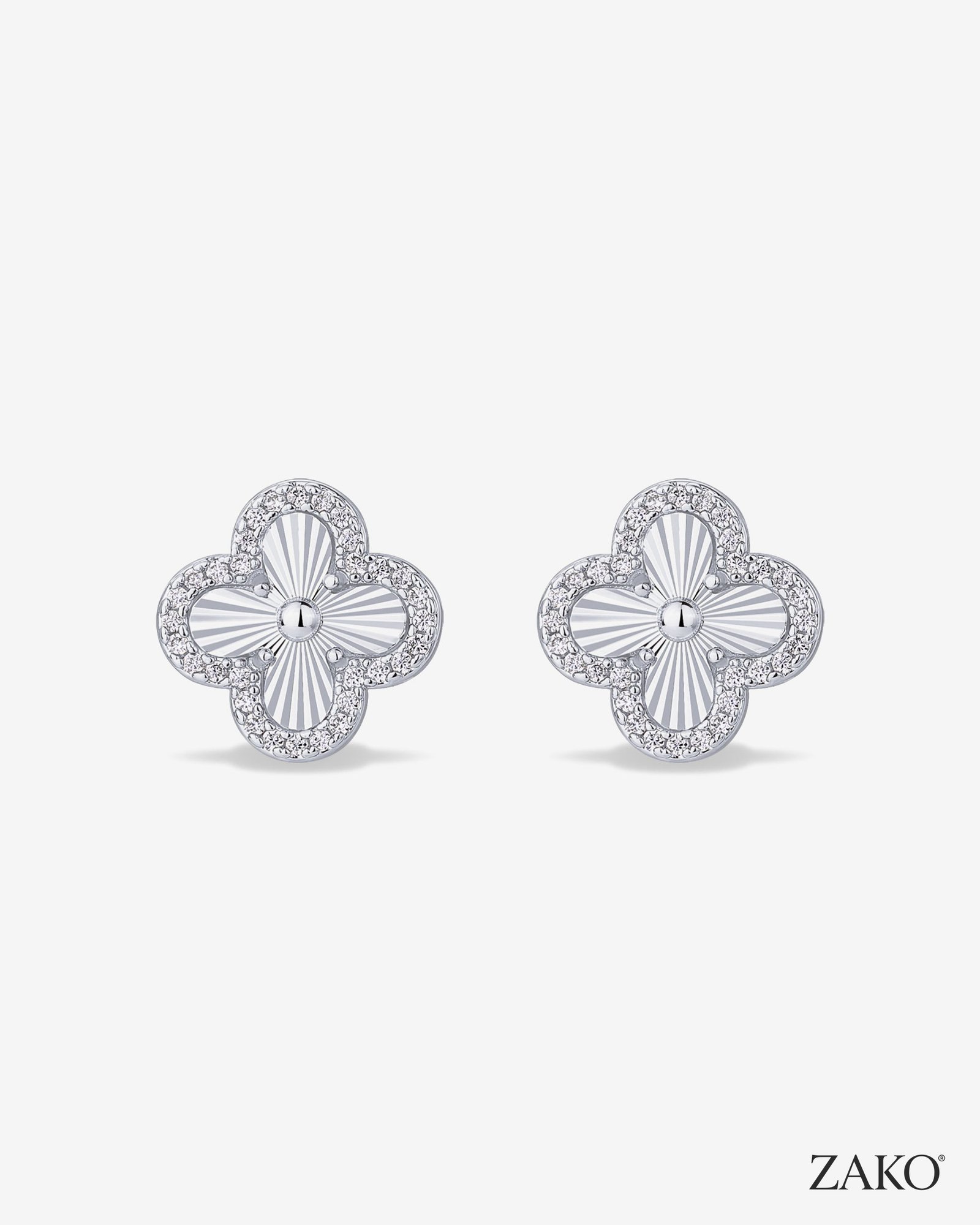 Vera Clover Studs - Image 7