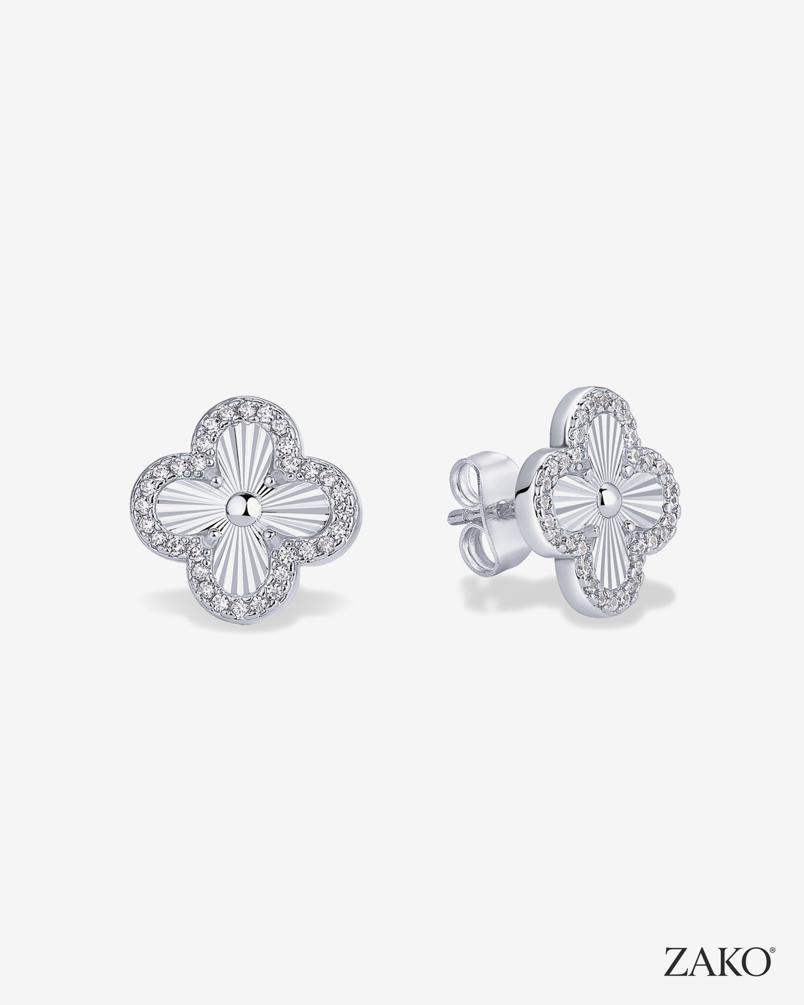 Vera Clover Studs - Image 8
