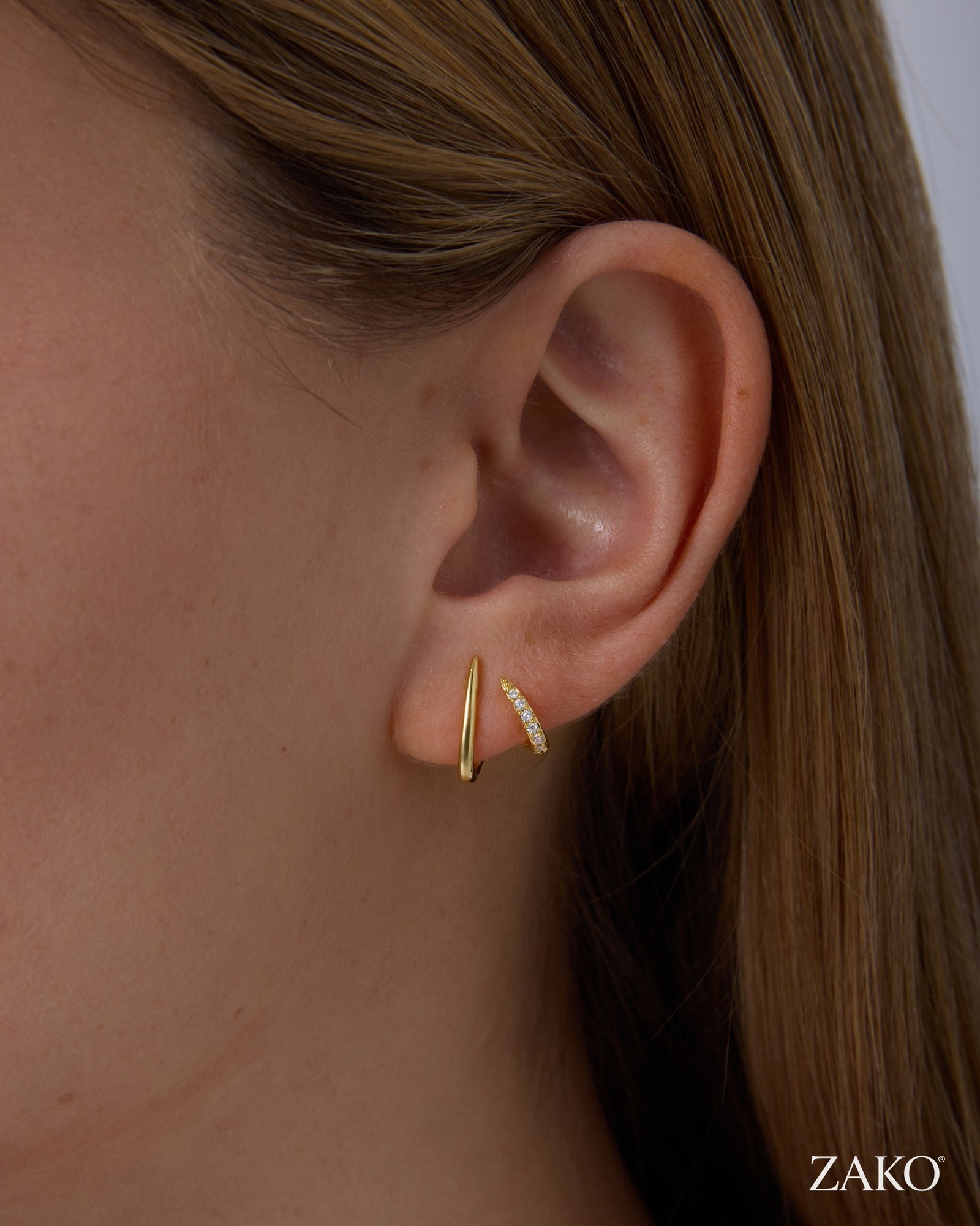 Aurelia Curved Studs - Image 3