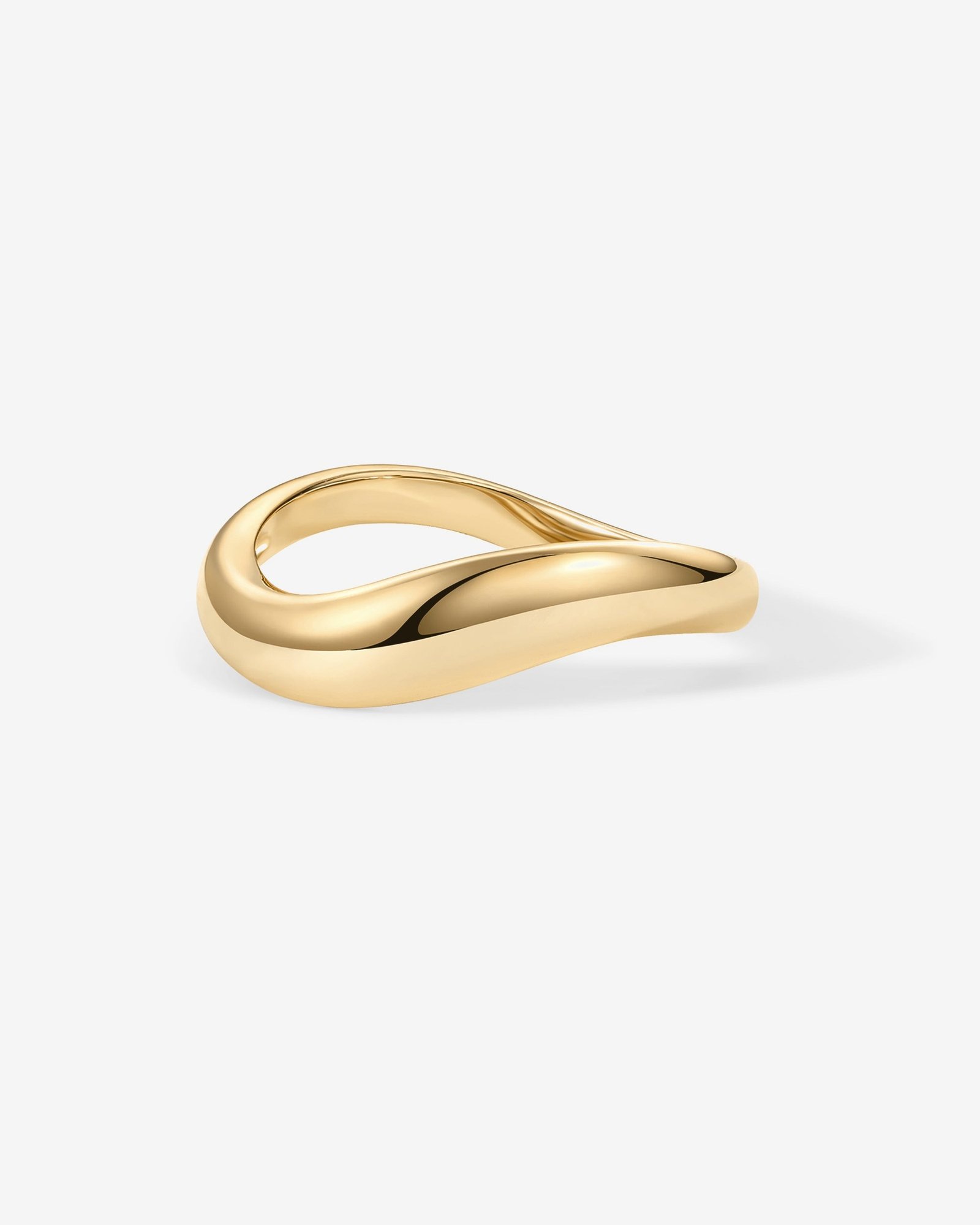 Celine Wavy Ring - Image 7