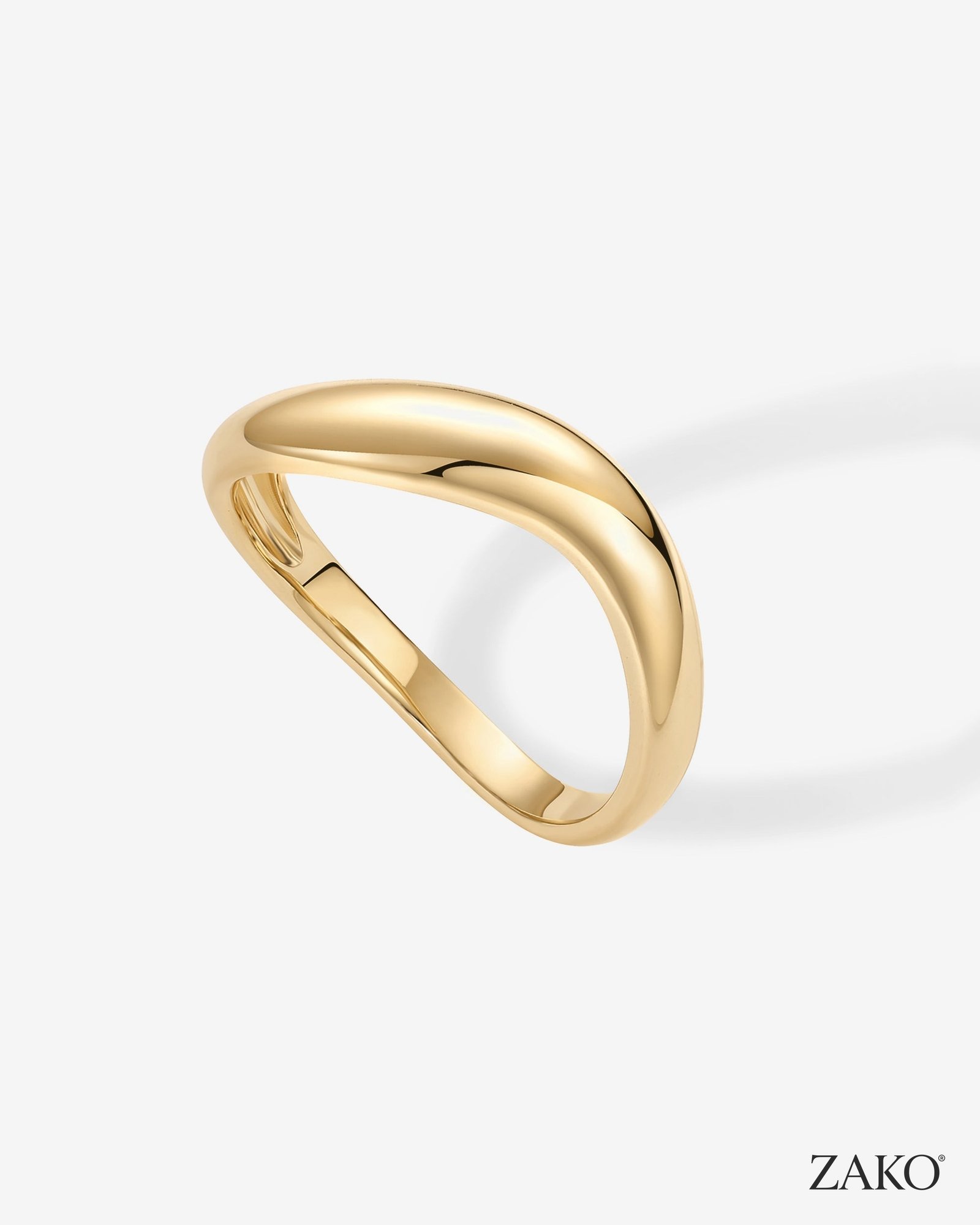 Celine Wavy Ring - Image 8