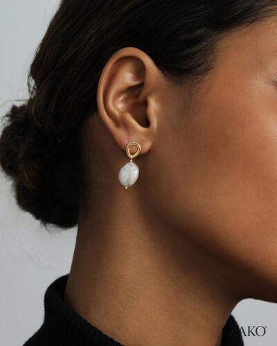 Nola Pearl Dangles
