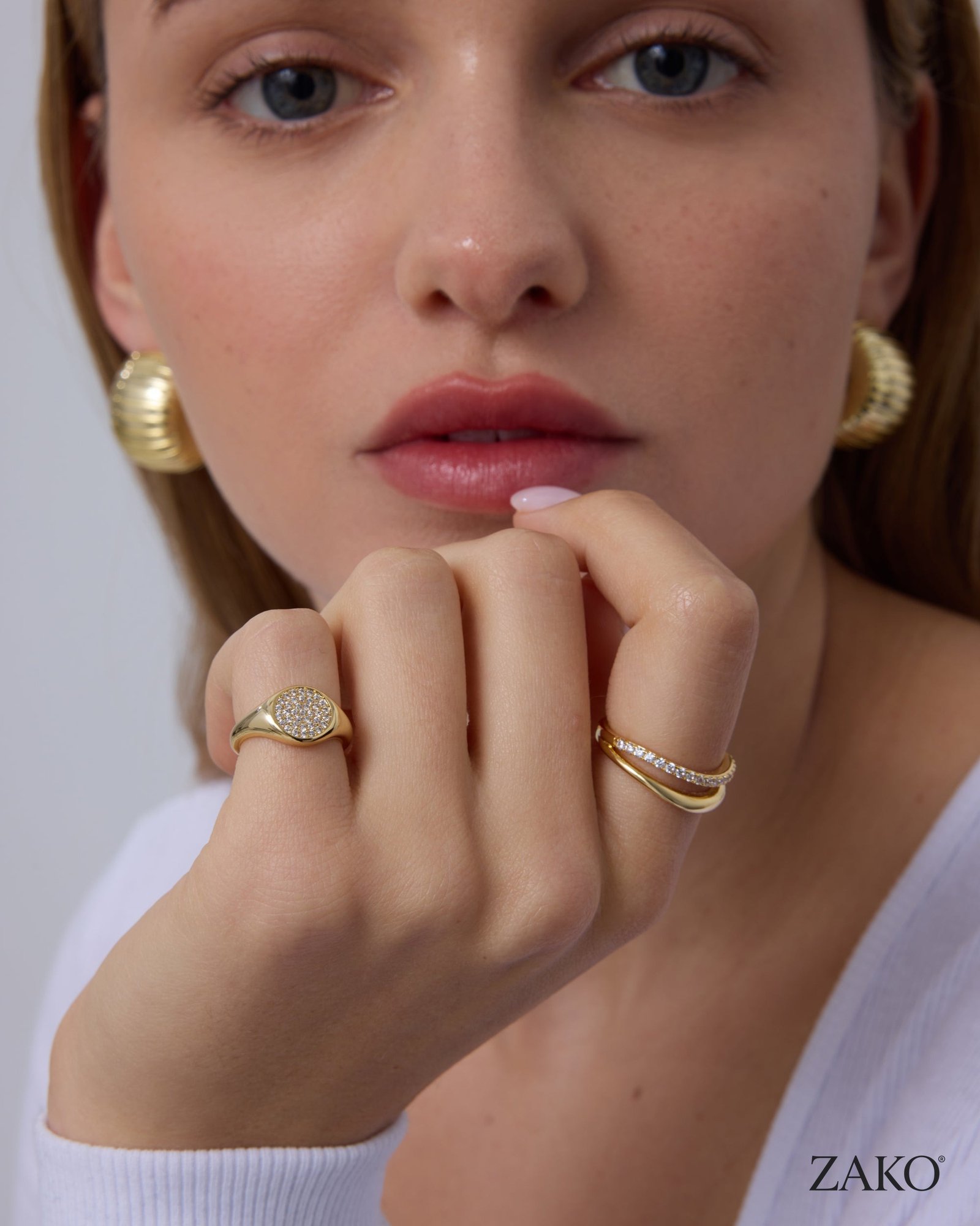 Aurelia Signet Ring - Image 4