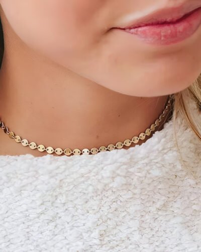 Naszyjnik typu choker z monetami