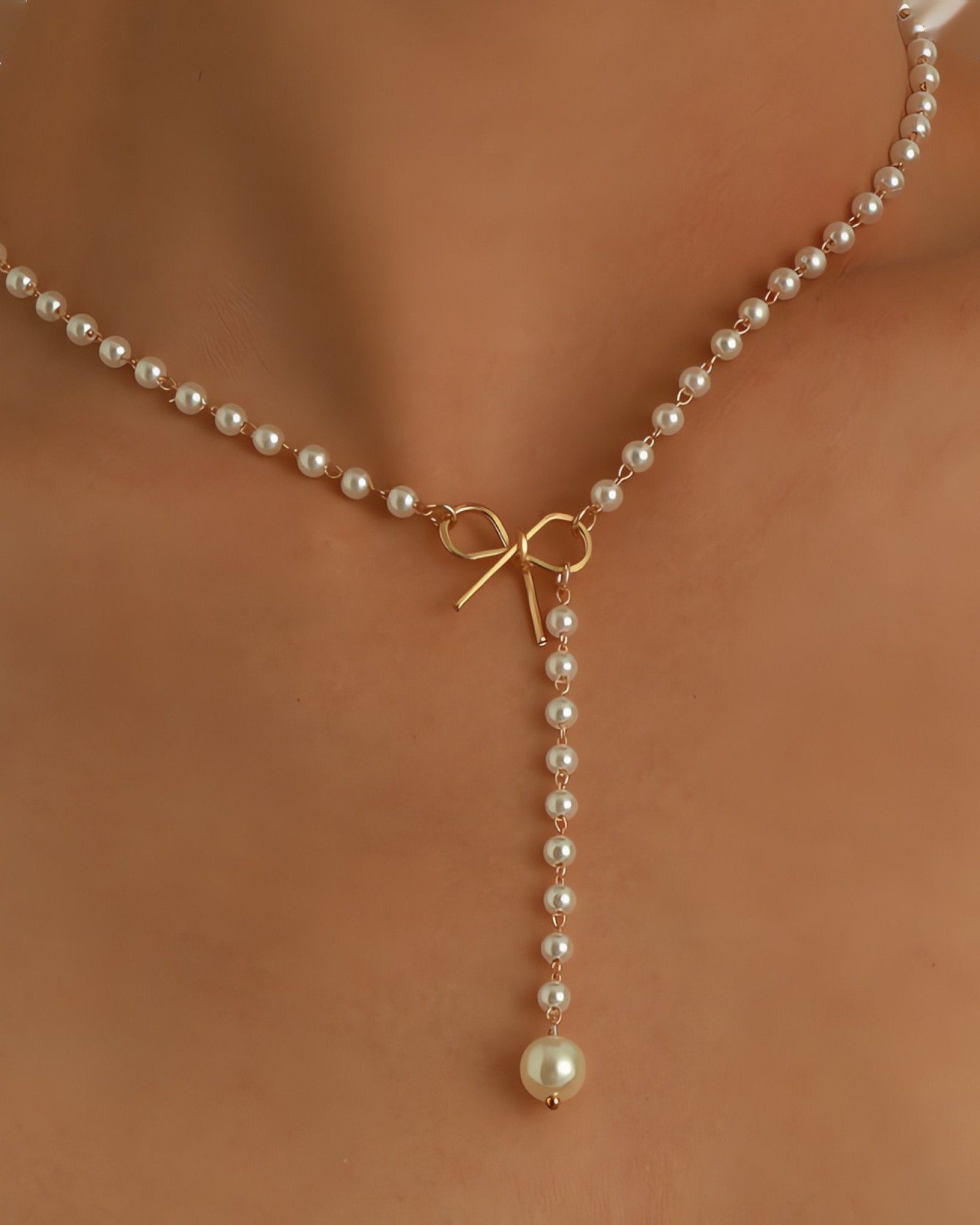 Pearl Bow Necklace