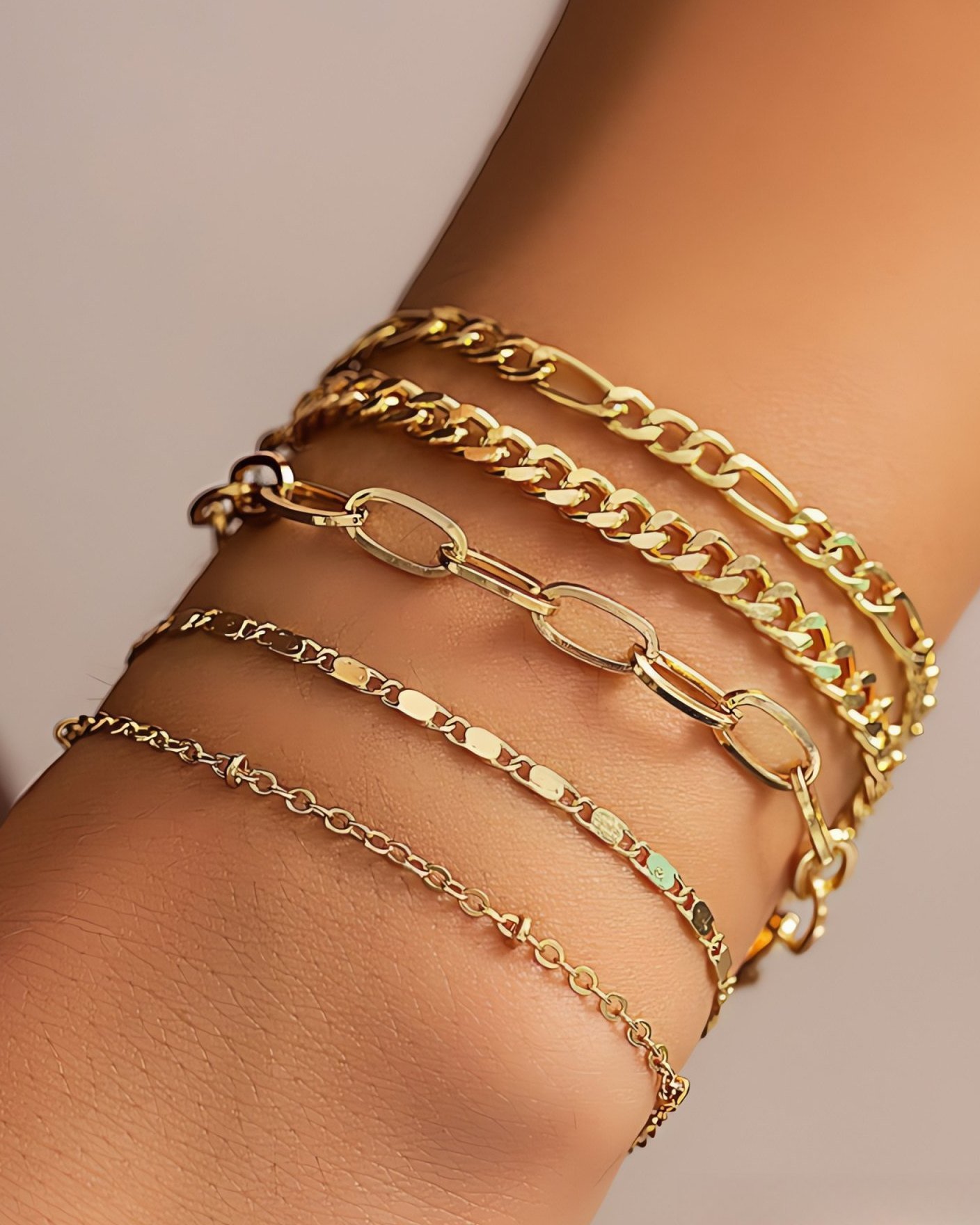 Una Knot Bangle
