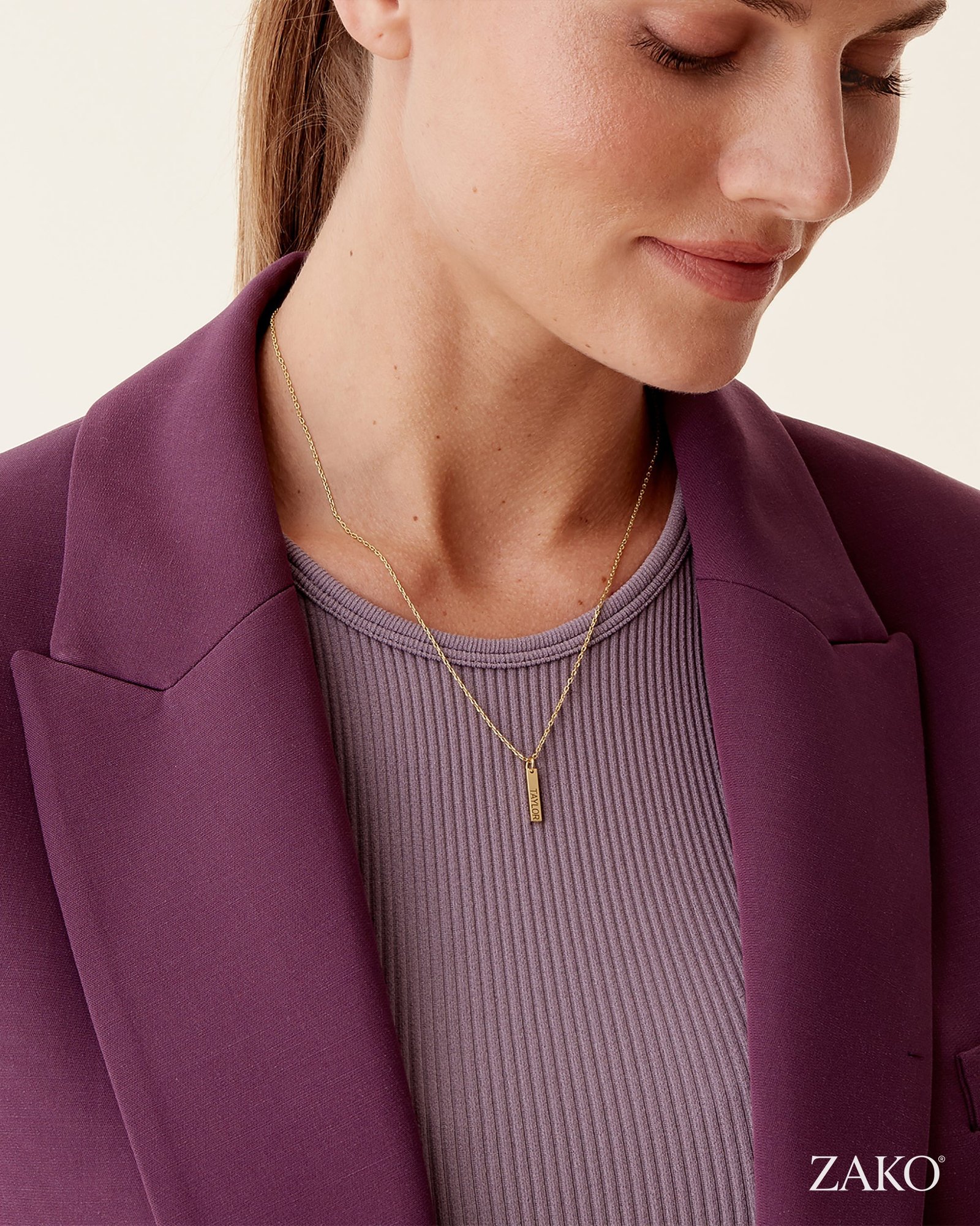 Klara Bar Necklace - Image 4
