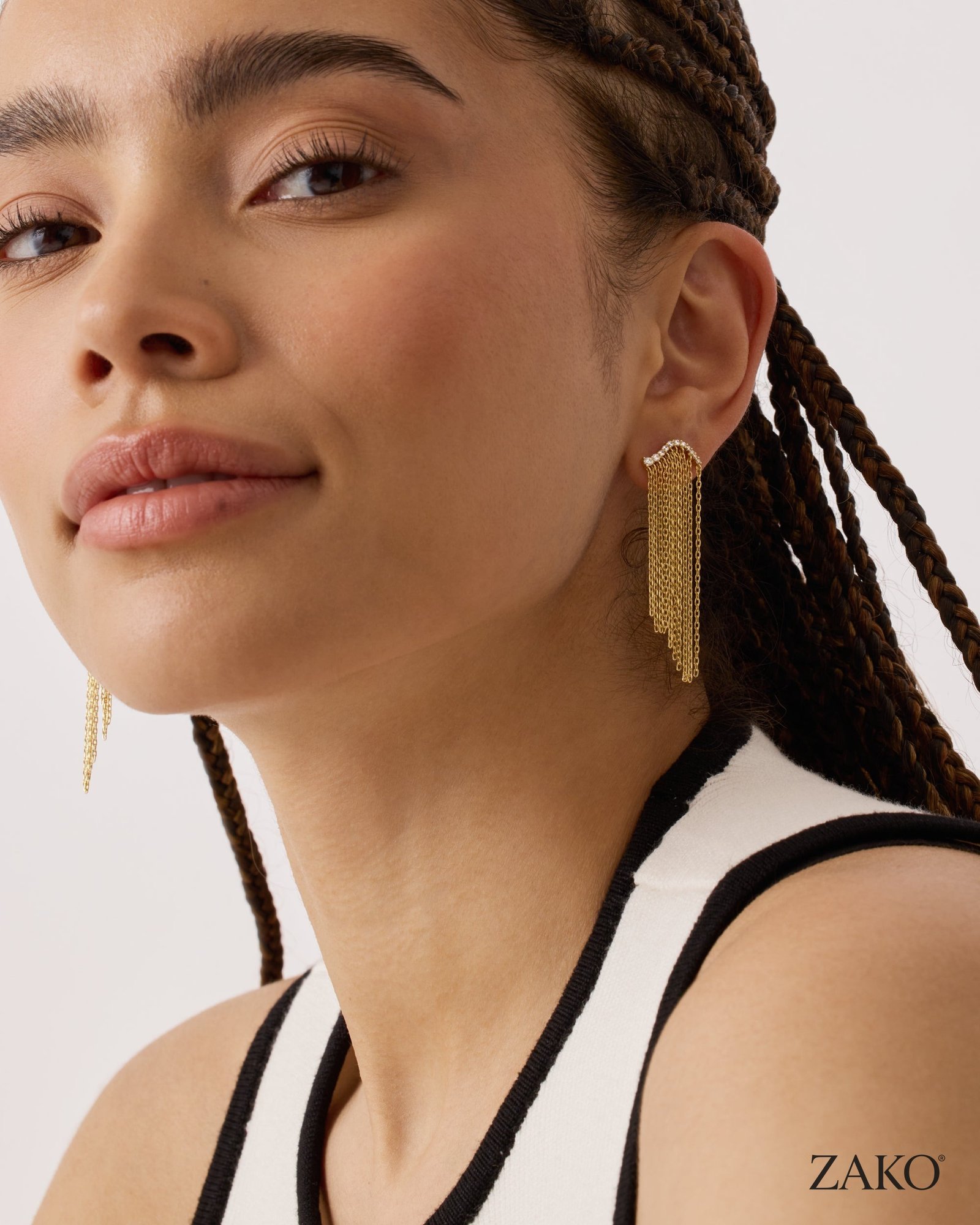 Zaria Chain Earrings - Image 7