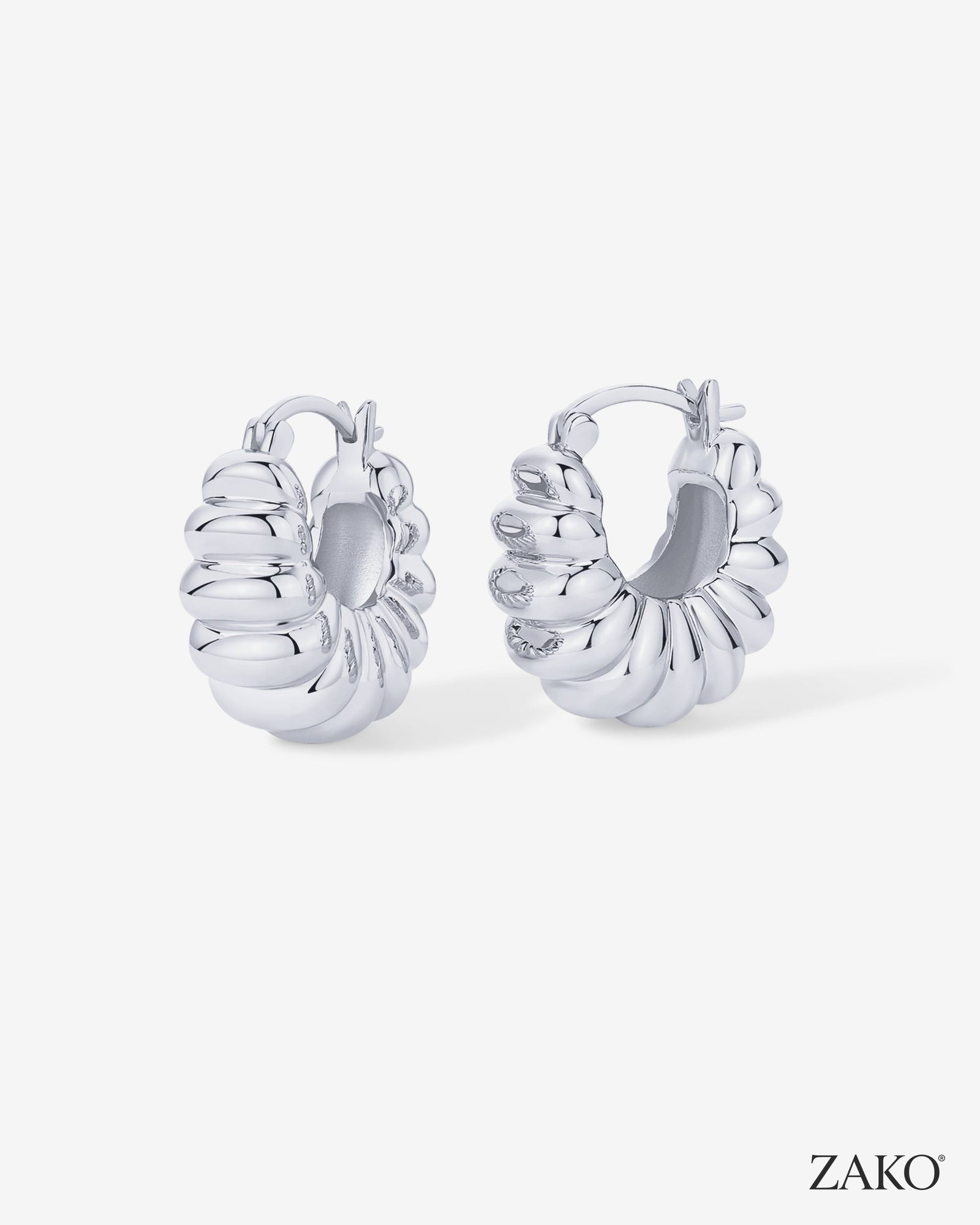 Quinn Ribbed Hoops - Image 4