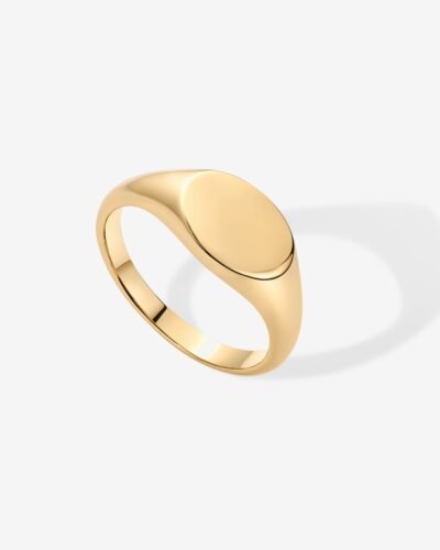 Solene Signet Ring