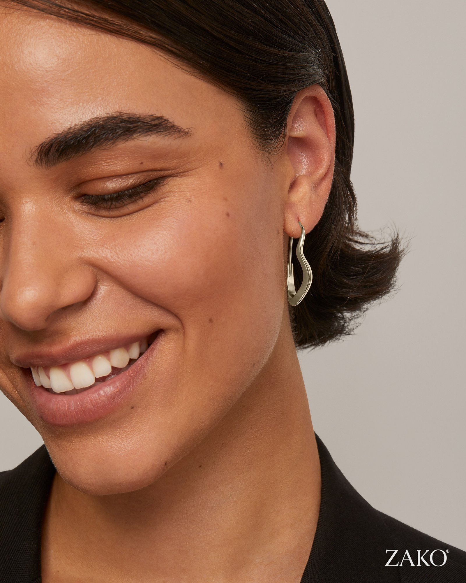 Margot Wavy Hoops - Image 6