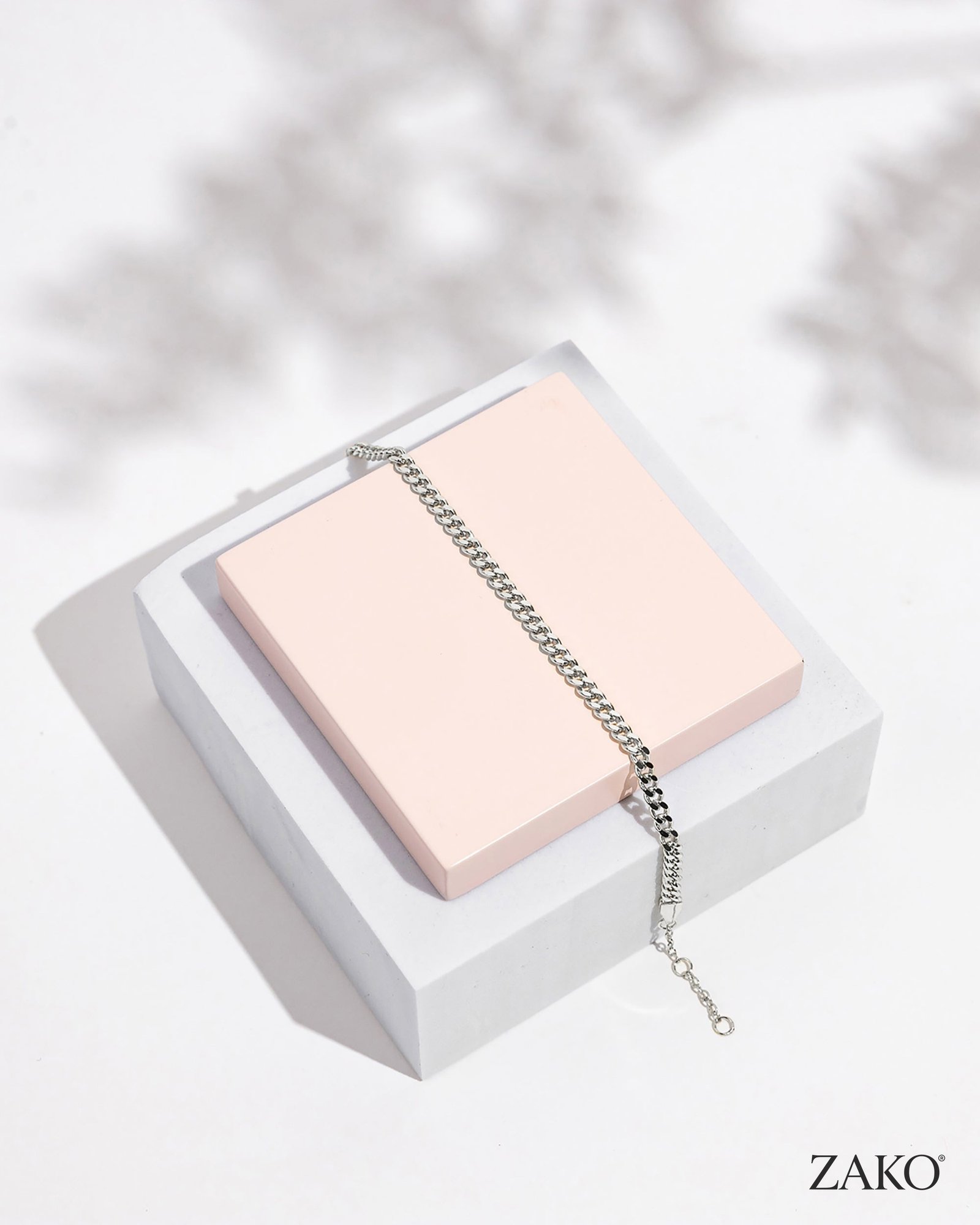 Maeve Curb Bracelet - Image 10