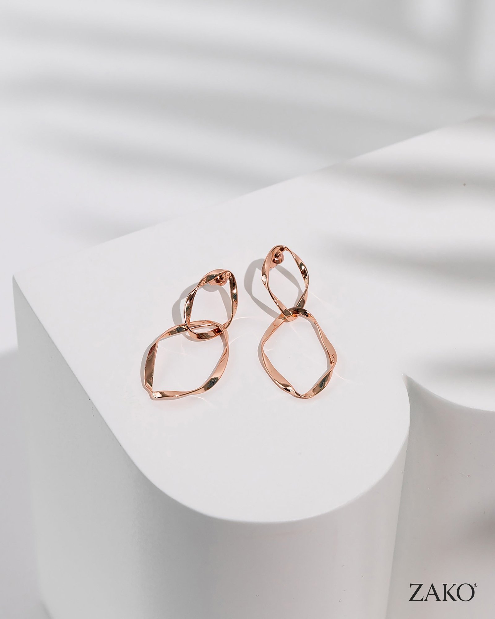 Simone Hoops - Image 9
