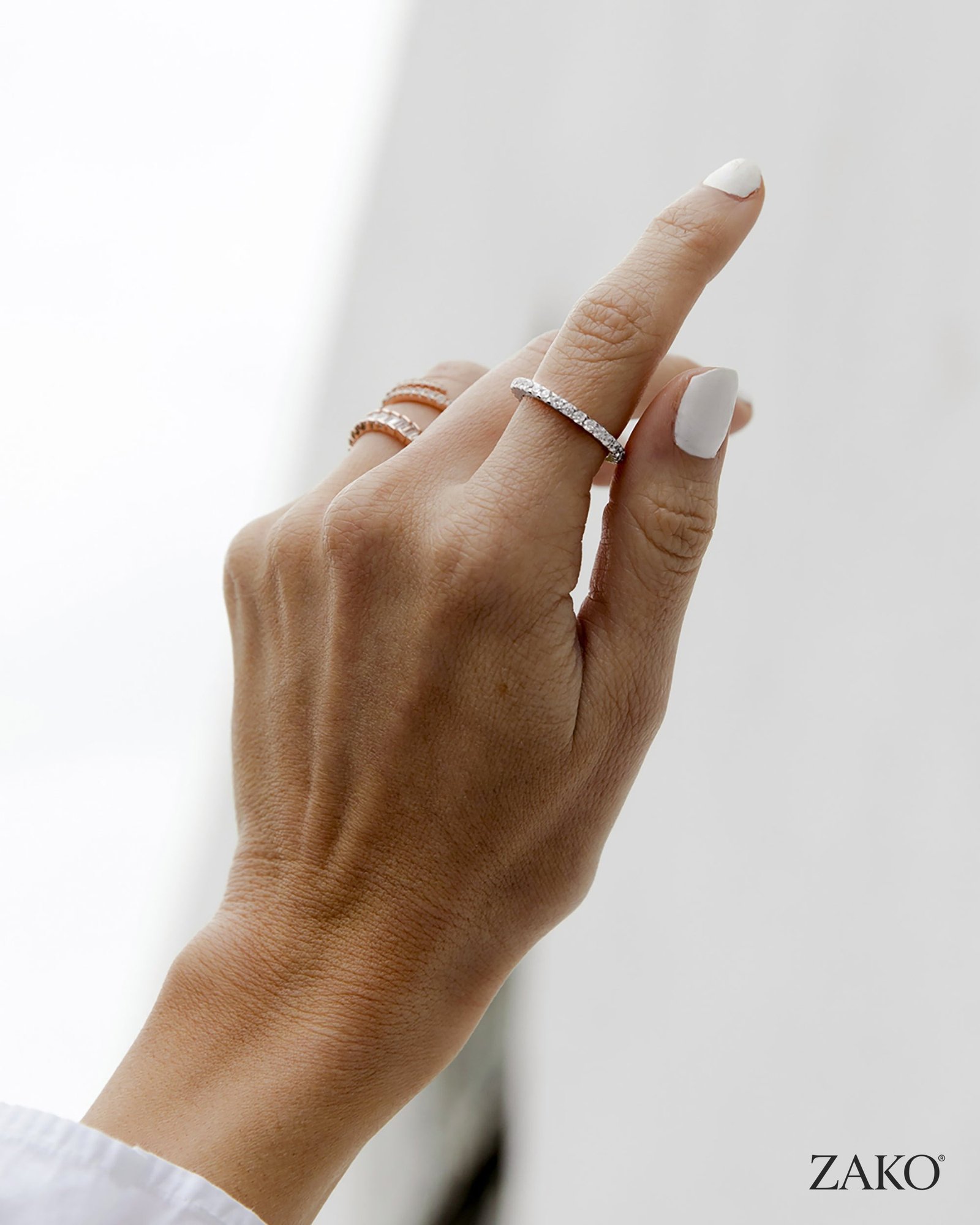 Leona Eternity Band - Image 9