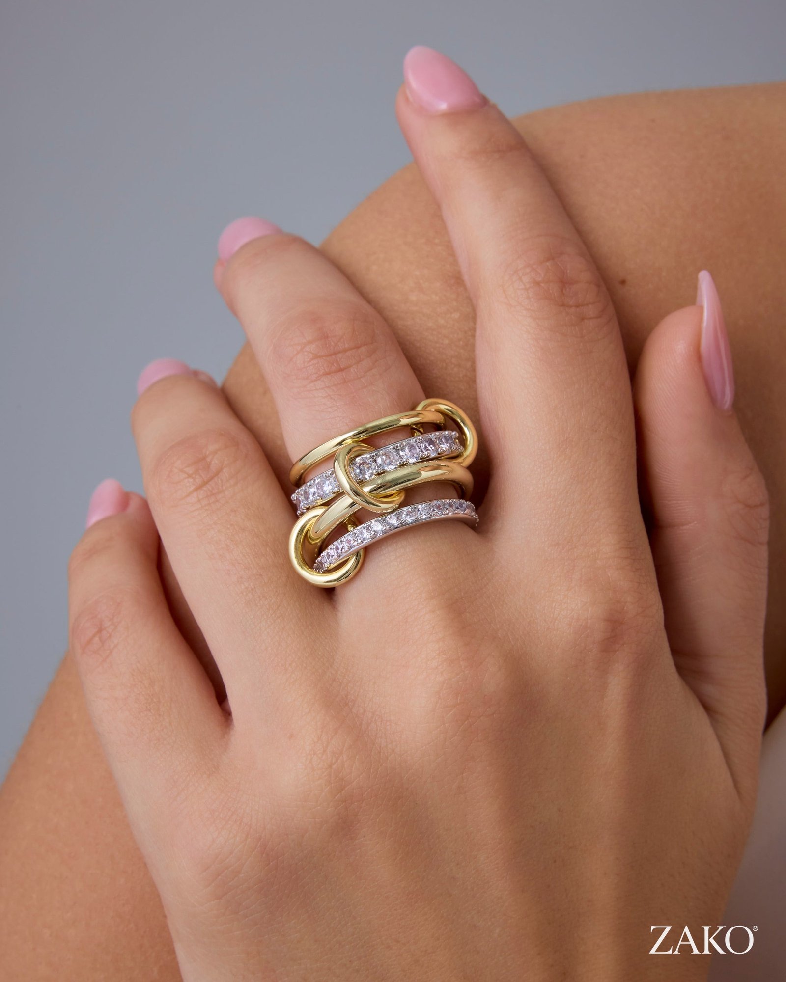 Una Interlocked Rings - Image 3