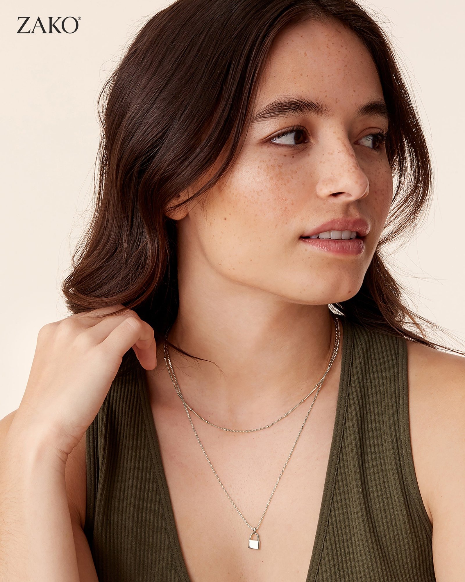 Elio Lock Necklace - Image 5