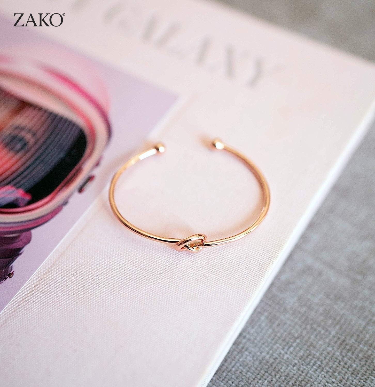 Una Knot Bangle - Image 9