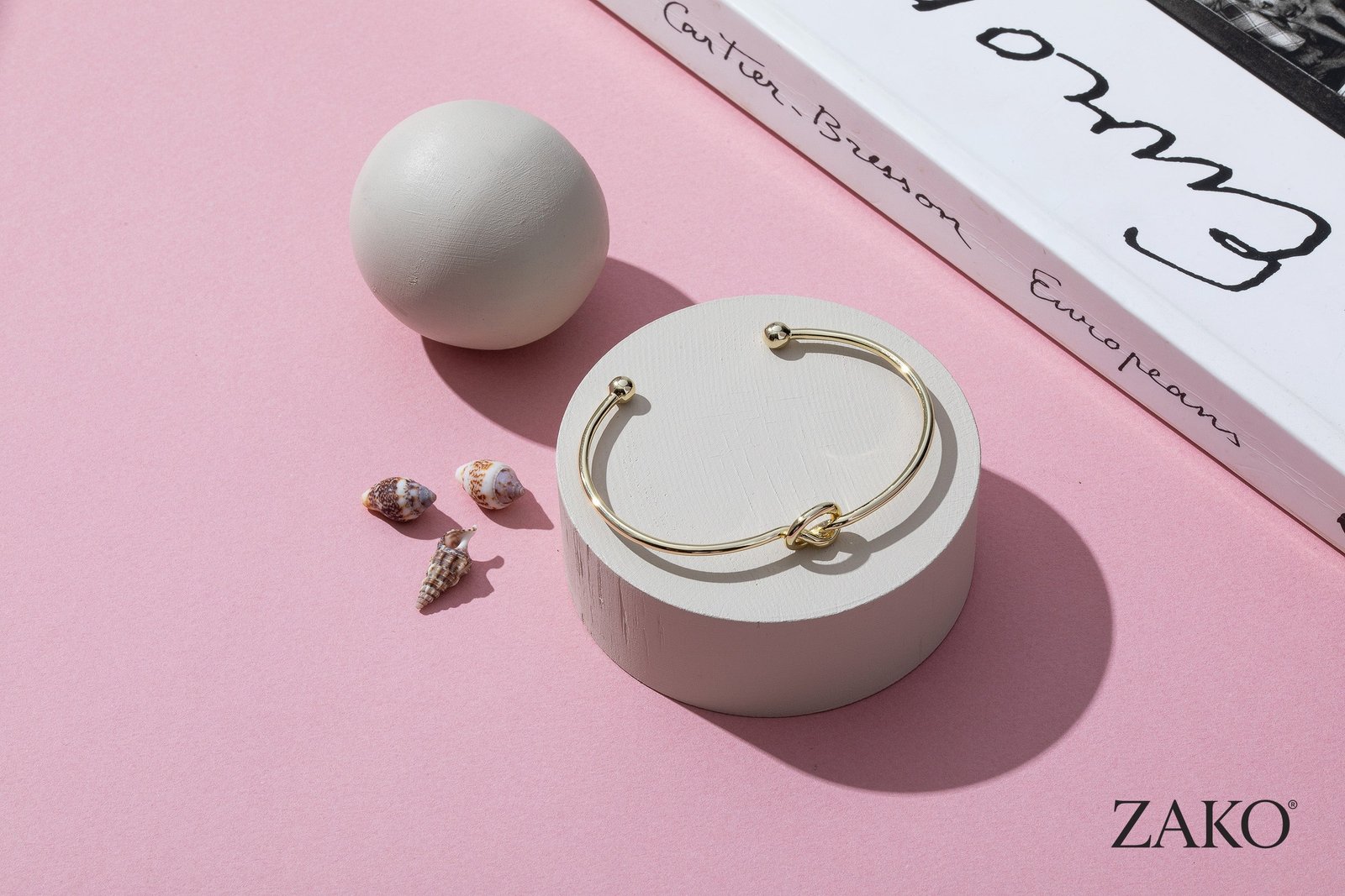 Una Knot Bangle - Image 3