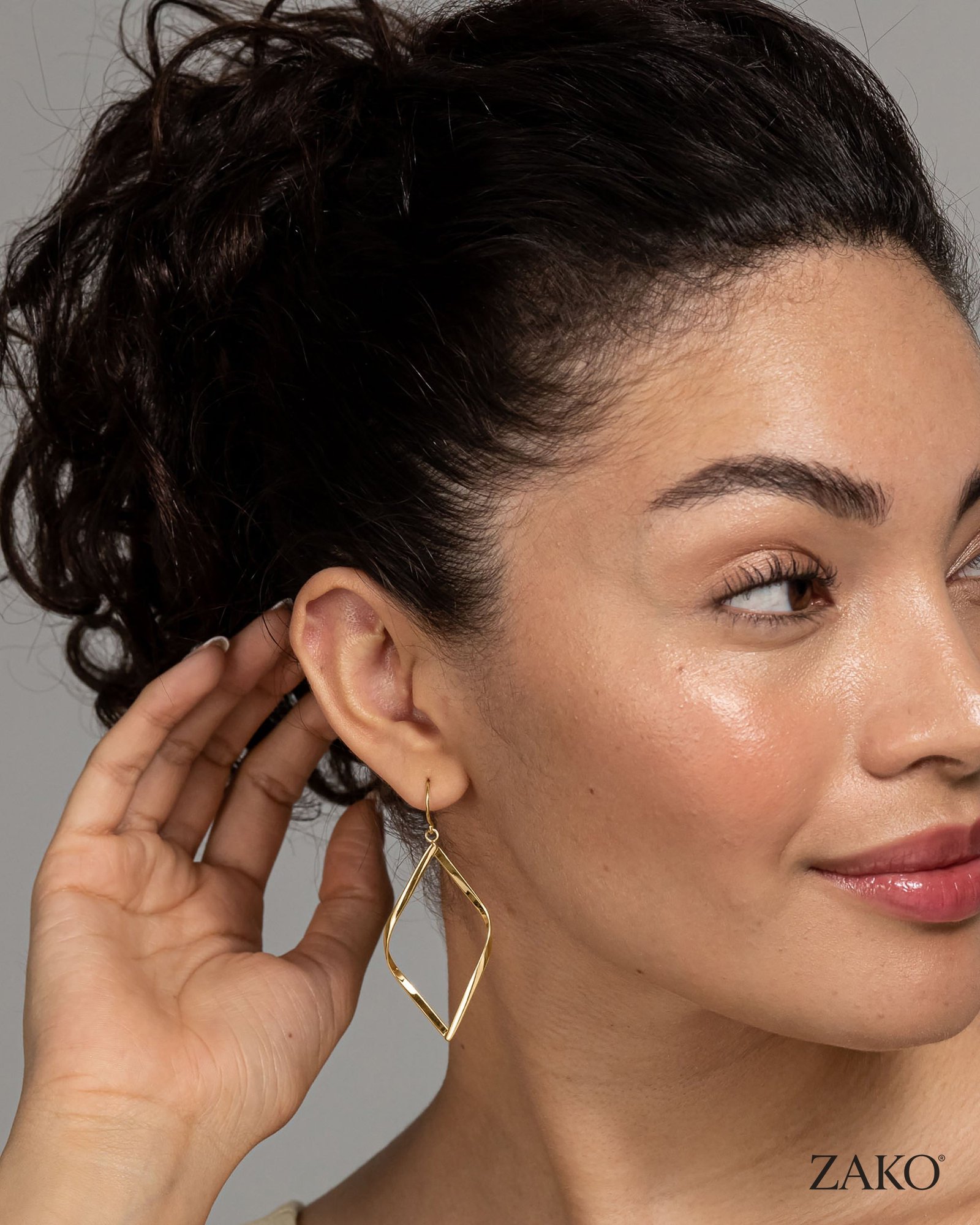 Delia Hoops - Image 6