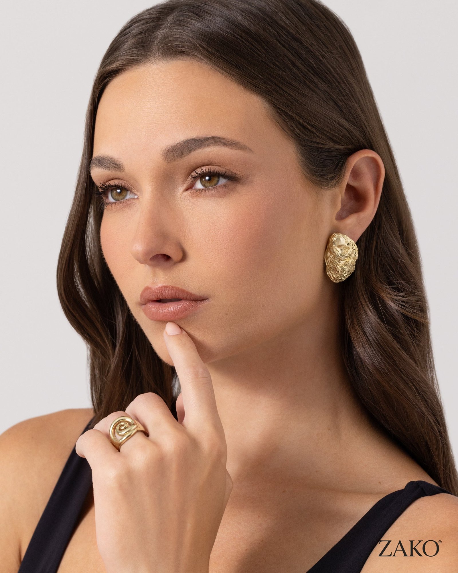 Mira Shell Studs - Image 4