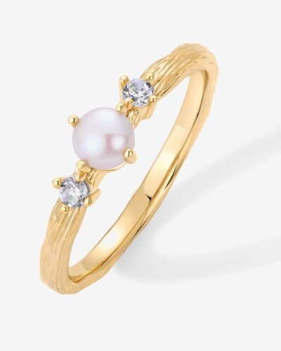 Juno Pearl Ring