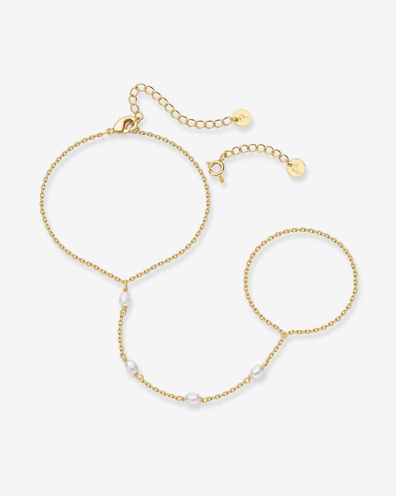 Solene Pearl Hand Chain
