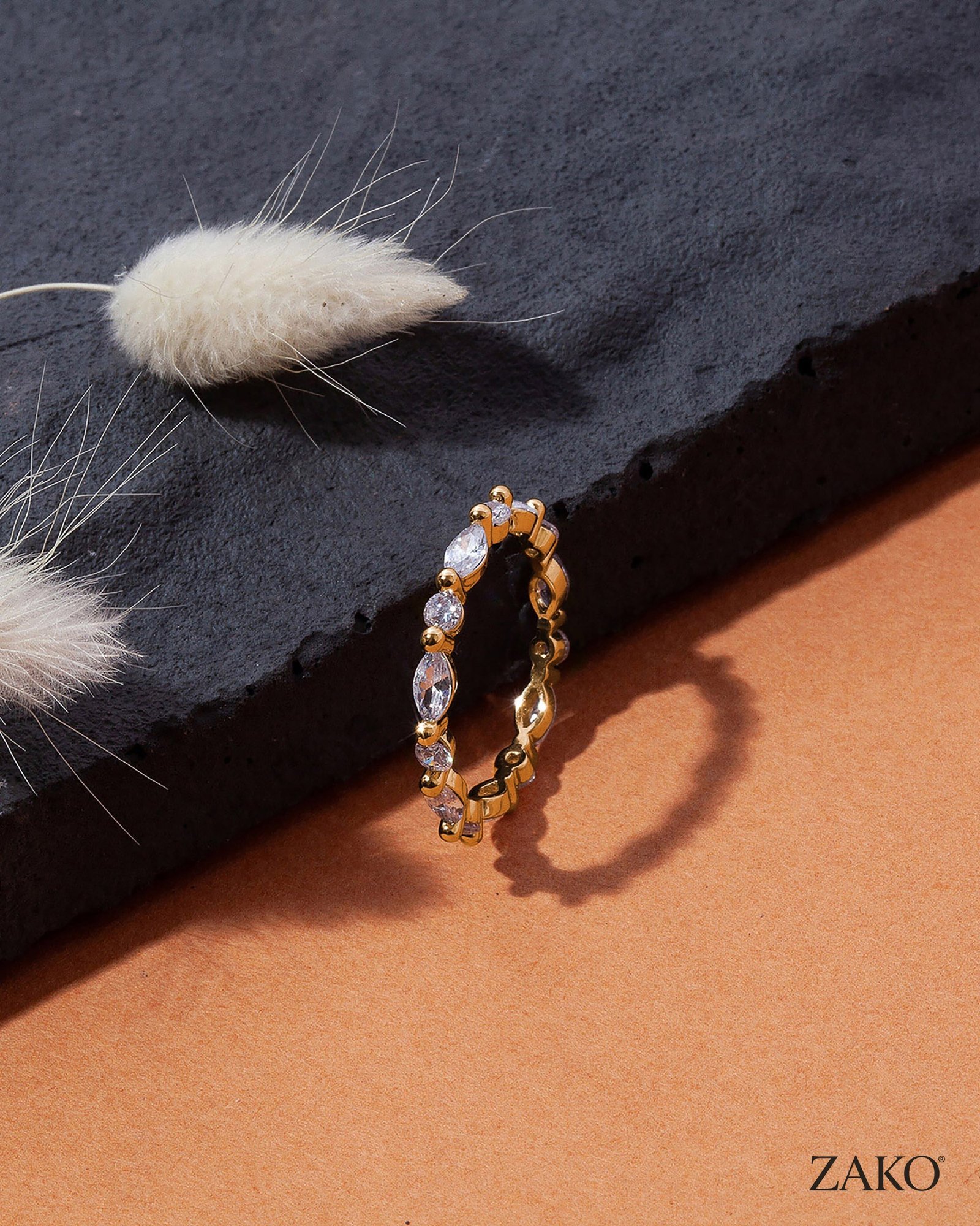 Elio Eternity Ring - Image 3