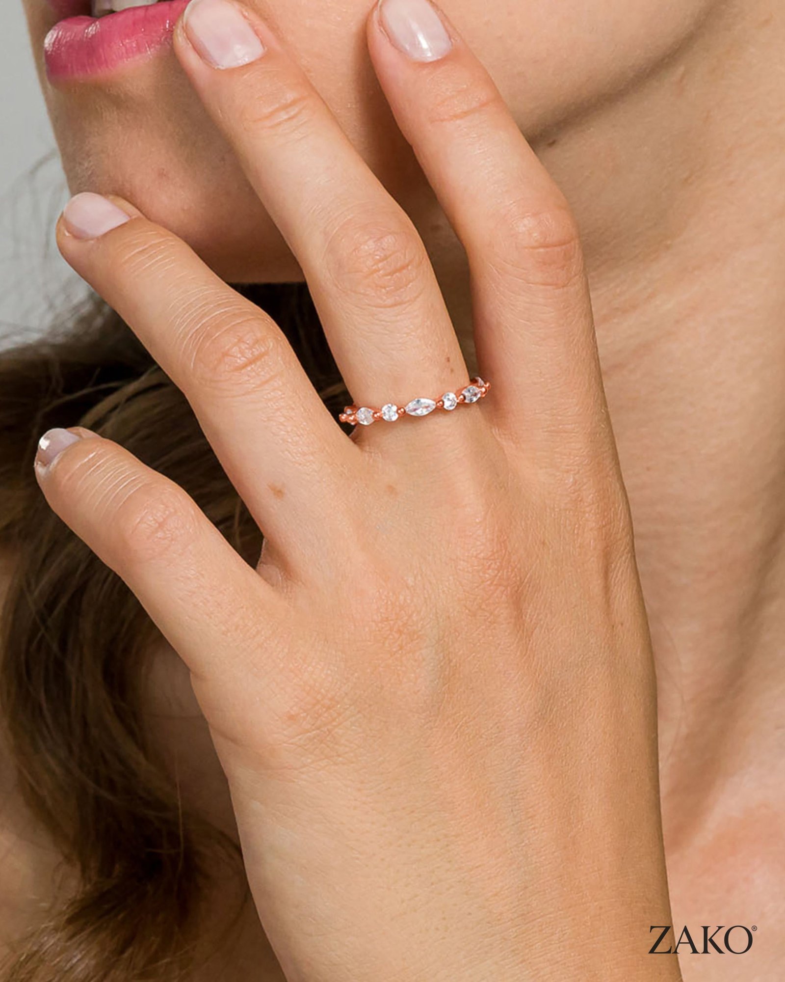 Elio Eternity Ring - Image 5