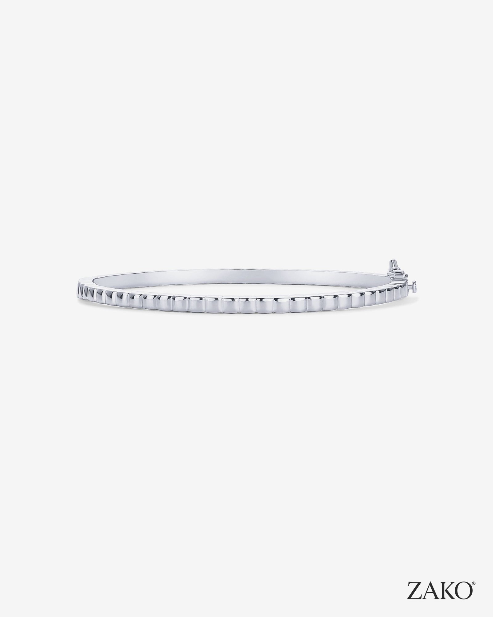 Mira Ribbed Bangle - Image 6