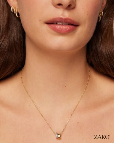 Yara Pendant Necklace
