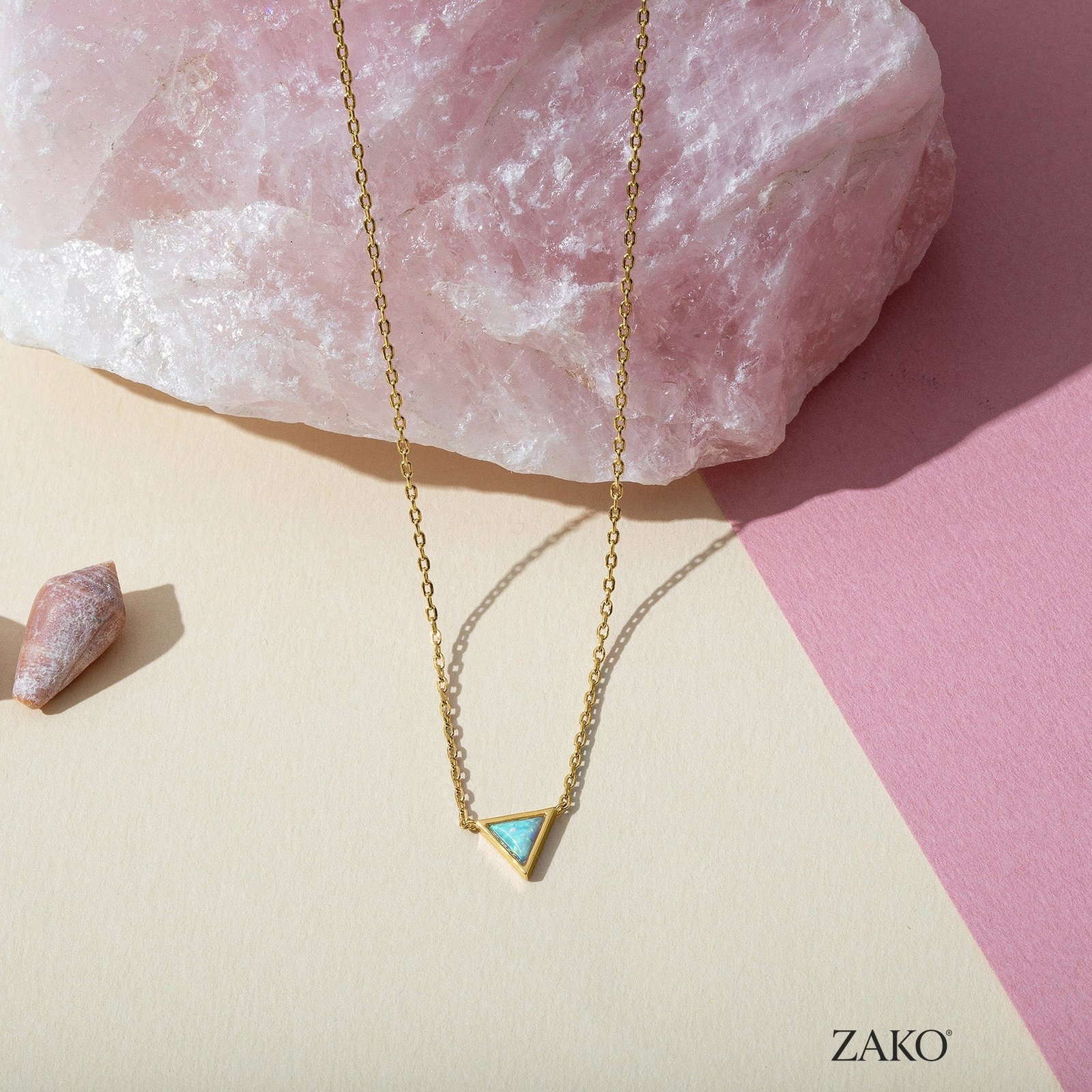 Violette Trinity Necklace - Image 5