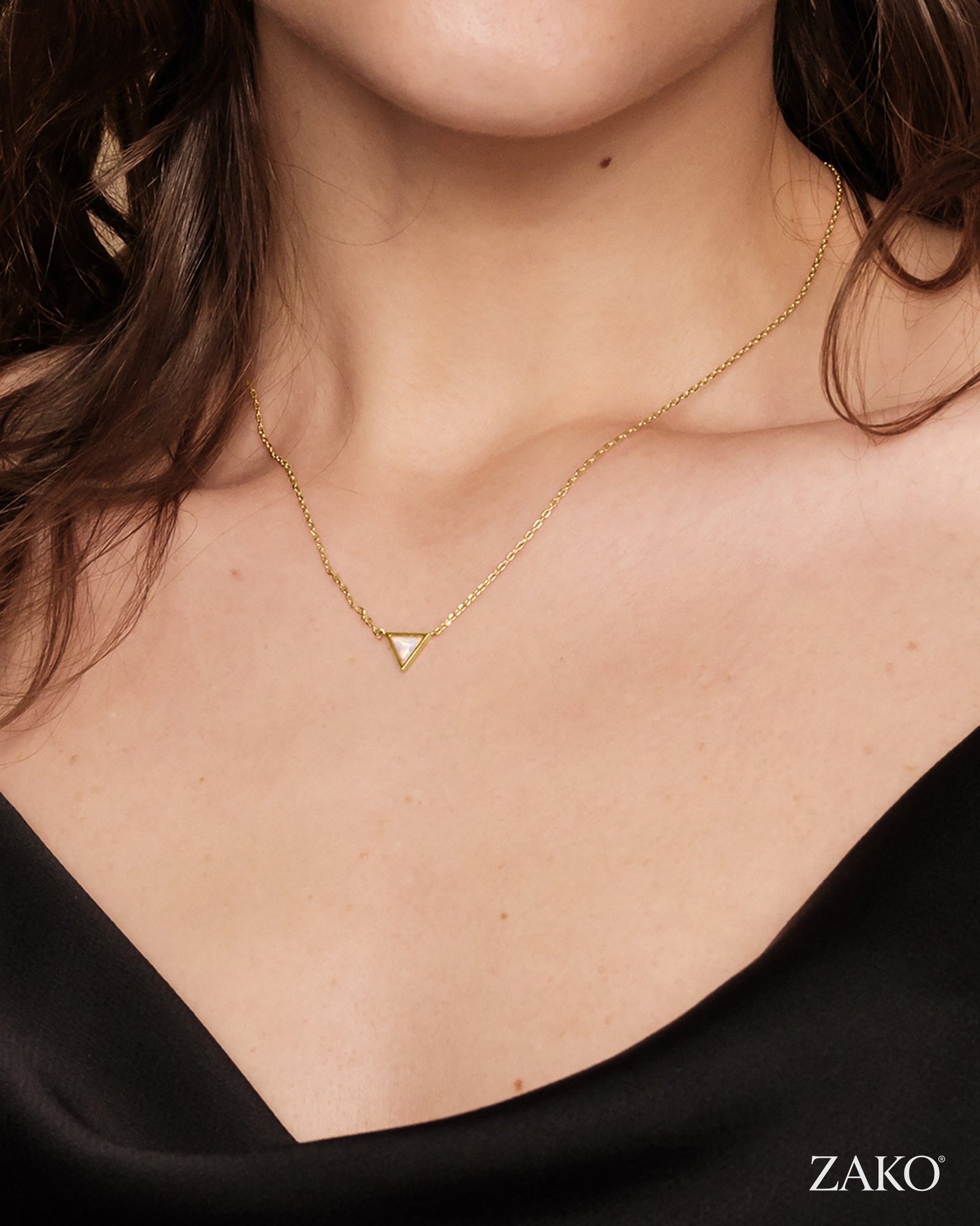 Violette Trinity Necklace - Image 6