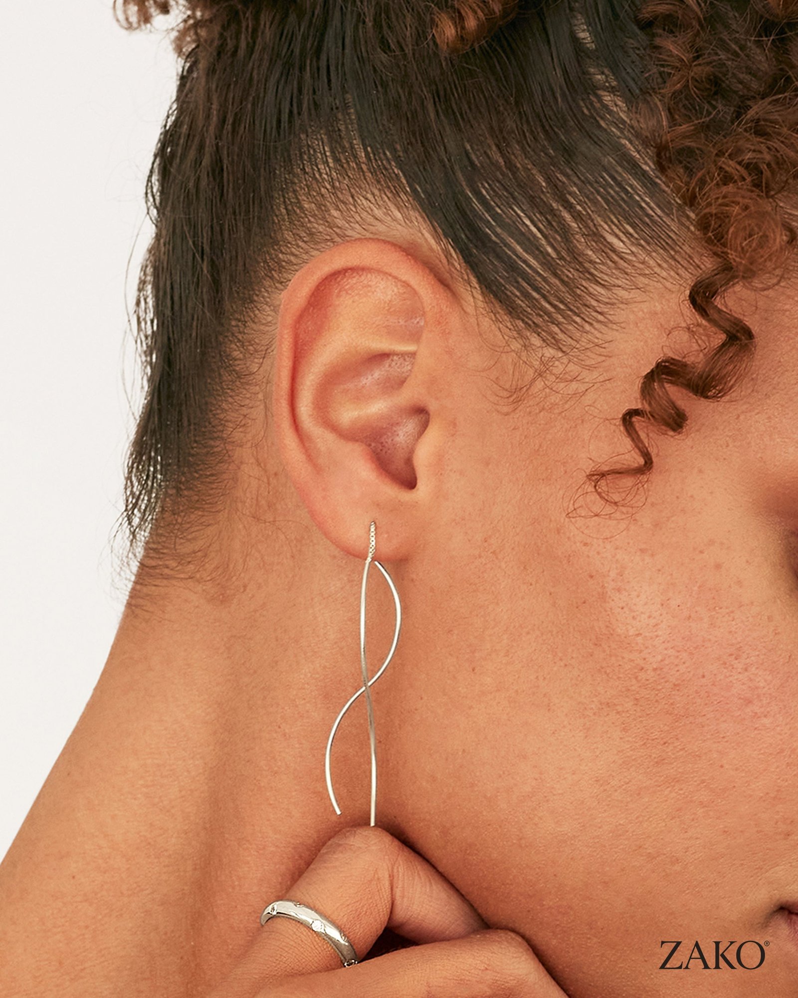 Celine Threader Earrings - Image 4