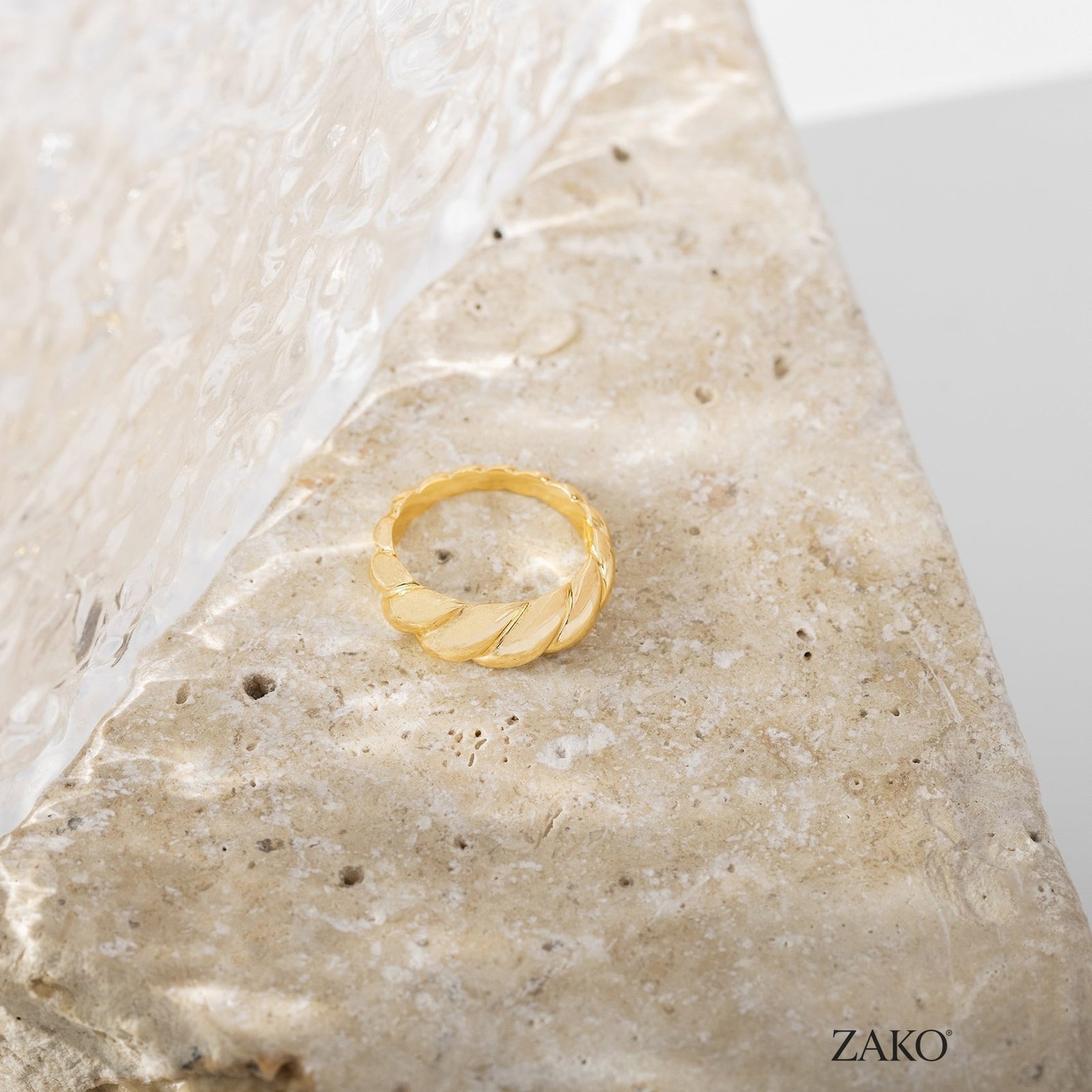 Helene Twisted Ring - Image 3