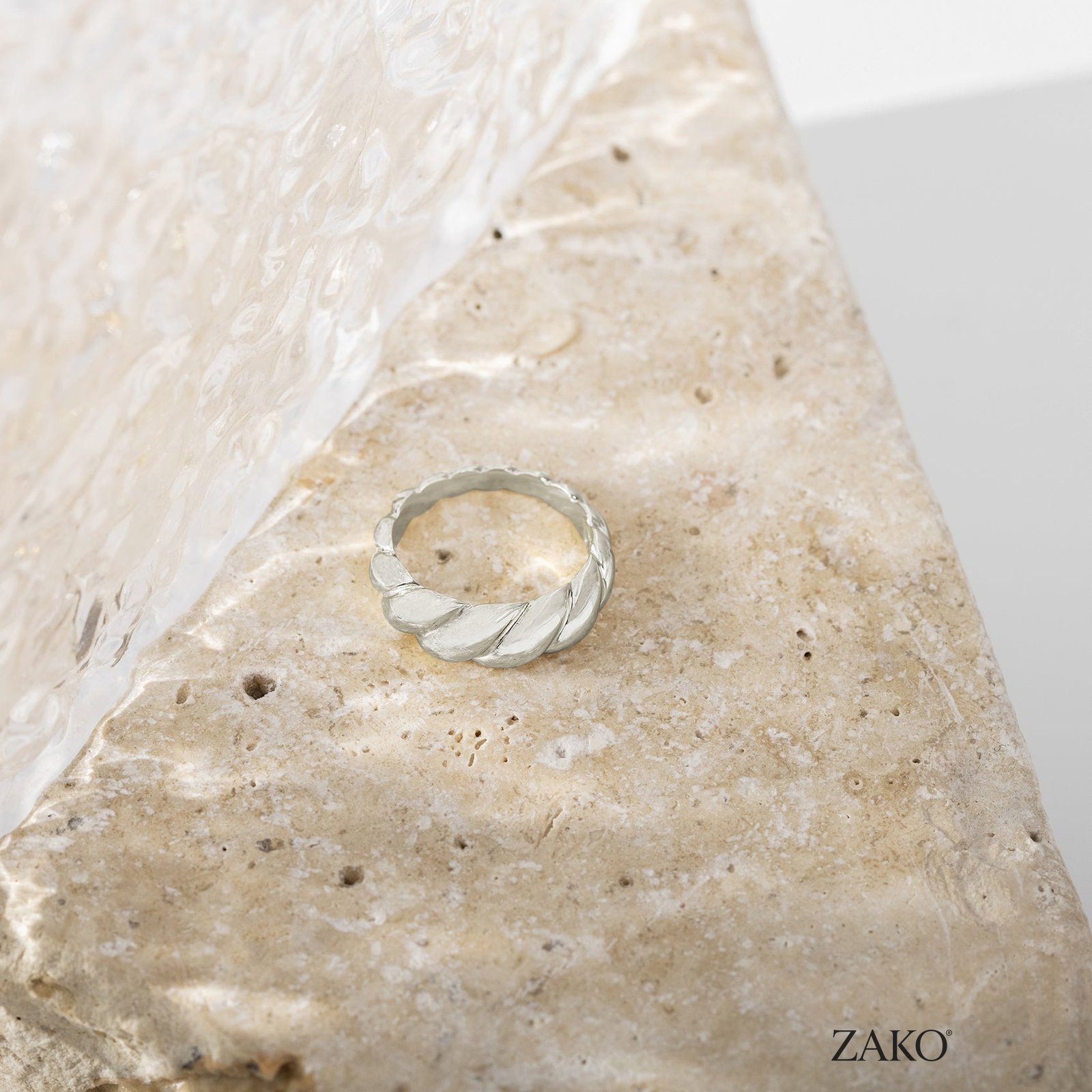Helene Twisted Ring - Image 10